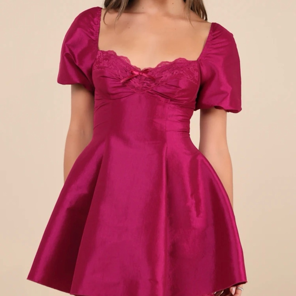 NWT Lulu’s Enchanting Presence Magenta Taffeta Lace Puff Sleeve Mini Dress
